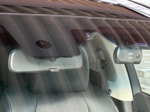 フーガ ２５０ＧＴ　全周囲カメラ　レーダークルーズ　ＢＳＭ　クリアランスソナー　純正Ｂｌｕｅｔｏｏｔｈ対応ナビ　フルセグＴＶ　ＥＴＣ　オットマン　　ＬＥＤヘッドライト　ハーフレザー　運転席＆助手席パワーシート　純正ＡＷ（15枚目）