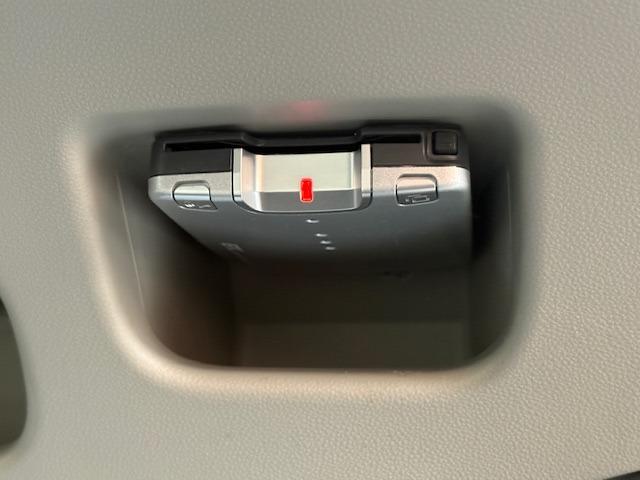 ムーヴ Ｘ　ＳＡＩＩＩ　１オーナー　４ＷＤ　夏冬タイヤ　スマートアシストＩＩＩ　衝突軽減　レーンアシスト　コーナーセンサー　オートハイビーム　純正ナビ　バックカメラ　Ｂｌｕｅｔｏｏｔｈ　ＵＳＢ　フルセグ　ＥＴＣ　シートヒータ（19枚目）