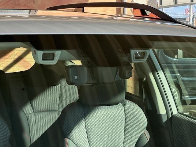 フォレスター Ｘ－ブレイク　１オーナ　４ＷＤ　夏冬タイヤ　ルーフレール　アイサイト　ＳＲＨ　ＢＳＭ　パドルシフト　社外ナビ　Ｆ／Ｓ／Ｂカメラ　ＢＴ　フルセグ　デジタルインナーミラー　ＥＴＣ　ドラレコ　パワーシート　シートヒーター（12枚目）