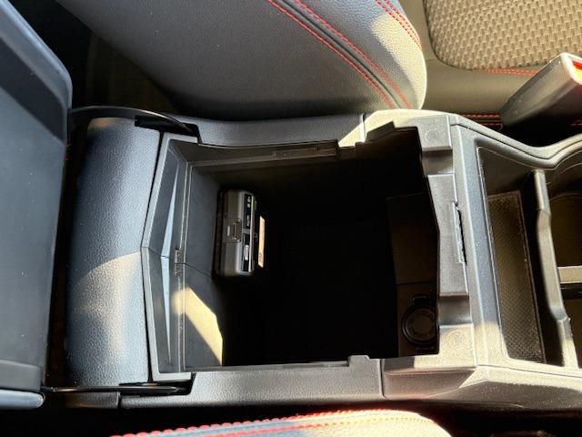 フォレスター Ｘ－ブレイク　１オーナ　４ＷＤ　夏冬タイヤ　ルーフレール　アイサイト　ＳＲＨ　ＢＳＭ　パドルシフト　社外ナビ　Ｆ／Ｓ／Ｂカメラ　ＢＴ　フルセグ　デジタルインナーミラー　ＥＴＣ　ドラレコ　パワーシート　シートヒーター（37枚目）