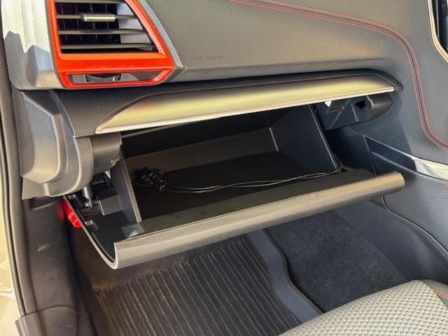 フォレスター Ｘ－ブレイク　１オーナ　４ＷＤ　夏冬タイヤ　ルーフレール　アイサイト　ＳＲＨ　ＢＳＭ　パドルシフト　社外ナビ　Ｆ／Ｓ／Ｂカメラ　ＢＴ　フルセグ　デジタルインナーミラー　ＥＴＣ　ドラレコ　パワーシート　シートヒーター（44枚目）