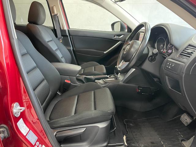 ＣＸ－５ ＸＤ　１年距離無制限保証付☆人気のＣＸ－５入荷☆４ＷＤ☆社外ナビ☆Ｂｌｕｅｔｏｏｔｈ☆ＥＴＣ☆クルーズコントロール☆スマートキー☆（12枚目）