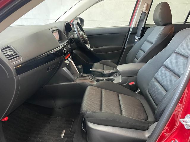 ＣＸ－５ ＸＤ　１年距離無制限保証付☆人気のＣＸ－５入荷☆４ＷＤ☆社外ナビ☆Ｂｌｕｅｔｏｏｔｈ☆ＥＴＣ☆クルーズコントロール☆スマートキー☆（22枚目）