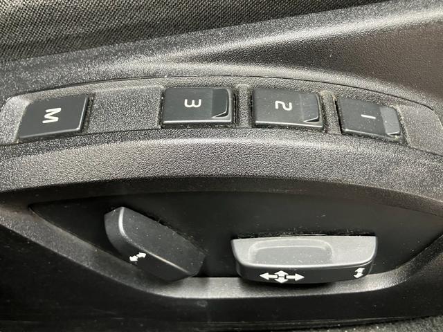 Ｖ４０ クロスカントリー　Ｔ５　ＡＷＤ　夏冬タイヤ付き・フルセグＴＶ・Ｂカメラ（14枚目）