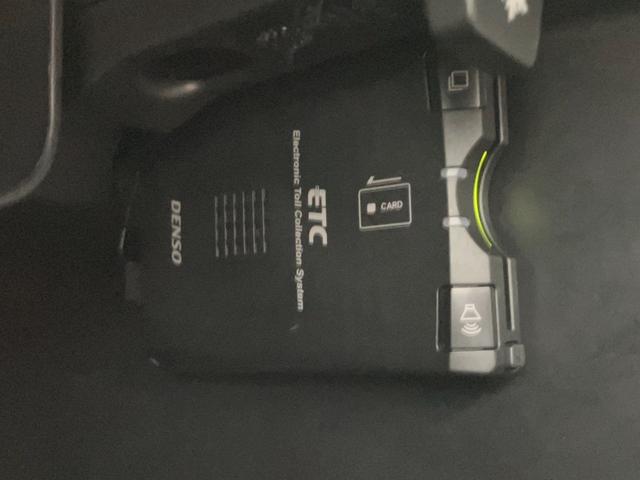 Ｖ４０ クロスカントリー　Ｔ５　ＡＷＤ　夏冬タイヤ付き・フルセグＴＶ・Ｂカメラ（42枚目）