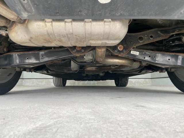 Ｑ３ ２．０ＴＦＳＩクワトロ２１１ＰＳ　☆新規車検整備付き☆４ＷＤ☆バックカメラ☆フルセグＴＶ☆障害物センサー☆ＤＶＤ再生☆スマートキー☆キーレス☆パワーシート☆（11枚目）