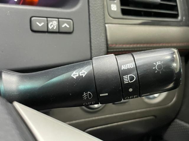 クラウン ２．５アスリート　プレミアムエディション　☆新規車検整備付☆２ＷＤ☆サンルーフ☆本革シート☆社外サス☆フルセグＴＶ☆ＥＴＣ☆バックカメラ☆シートヒーター☆パワーシート☆ＤＶＤ再生☆スマートキー☆キーレス☆（30枚目）
