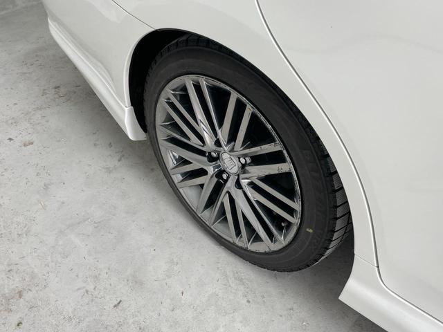 クラウン ２．５アスリート　プレミアムエディション　☆新規車検整備付☆２ＷＤ☆サンルーフ☆本革シート☆社外サス☆フルセグＴＶ☆ＥＴＣ☆バックカメラ☆シートヒーター☆パワーシート☆ＤＶＤ再生☆スマートキー☆キーレス☆（54枚目）