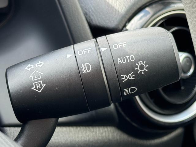 デミオ 13S 1年距離無制限保証付・夏冬タイヤ付・Bカメラ・Bluetooth・LEDヘッドライト・スマートキー・シートヒーター(30枚目)