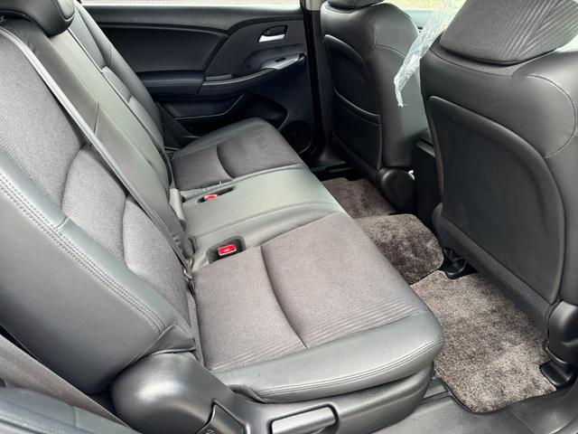 オデッセイ アブソルート 本州仕入・1年保証付・LEDテールランプ・Bカメラ・エンスタ・ETC・HIDヘッドライト・スマートキー・パワーシート(17枚目)