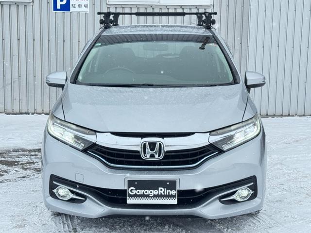 シャトル ハイブリッドＸ　ホンダセンシング　１年距離無制限保証付・本州仕入・純正ナビ・Ｂカメラ・ＴＶ・ＬＥＤヘッドライト・ＥＴＣ・ハーフレザー・コンフォートビューパッケージ・シートヒーター・スマートキー（9枚目）