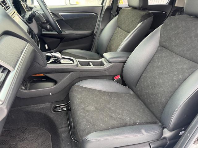 シャトル ハイブリッドＸ　ホンダセンシング　１年距離無制限保証付・本州仕入・純正ナビ・Ｂカメラ・ＴＶ・ＬＥＤヘッドライト・ＥＴＣ・ハーフレザー・コンフォートビューパッケージ・シートヒーター・スマートキー（15枚目）