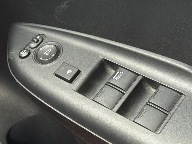 シャトル ハイブリッドＸ　ホンダセンシング　１年距離無制限保証付・本州仕入・純正ナビ・Ｂカメラ・ＴＶ・ＬＥＤヘッドライト・ＥＴＣ・ハーフレザー・コンフォートビューパッケージ・シートヒーター・スマートキー（36枚目）