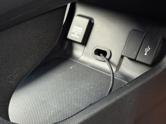 シャトル ハイブリッドＸ　ホンダセンシング　１年距離無制限保証付・本州仕入・純正ナビ・Ｂカメラ・ＴＶ・ＬＥＤヘッドライト・ＥＴＣ・ハーフレザー・コンフォートビューパッケージ・シートヒーター・スマートキー（38枚目）