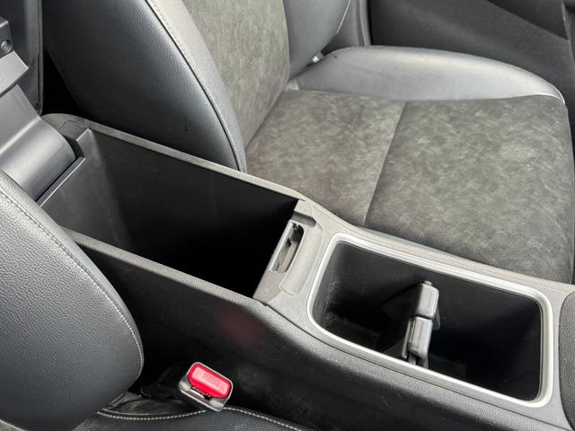 シャトル ハイブリッドＸ　ホンダセンシング　１年距離無制限保証付・本州仕入・純正ナビ・Ｂカメラ・ＴＶ・ＬＥＤヘッドライト・ＥＴＣ・ハーフレザー・コンフォートビューパッケージ・シートヒーター・スマートキー（40枚目）