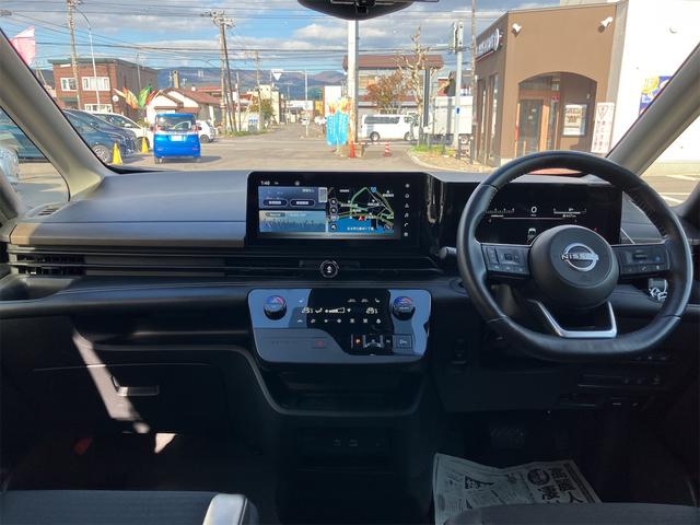 セレナ ハイウェイスターＶ　４ＷＤ　全周囲カメラ　ナビ　ＴＶ　クリアランスソナー　オートクルーズコントロール　衝突被害軽減システム　両側電動スライドドア　ＬＥＤヘッドランプ　スマートキー　アイドリングストップ　電動格納ミラー（39枚目）