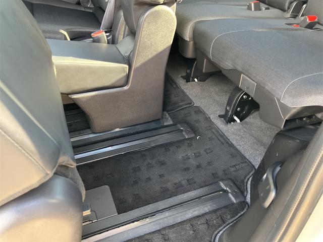 セレナ ハイウェイスターＶ　４ＷＤ　全周囲カメラ　ナビ　ＴＶ　クリアランスソナー　オートクルーズコントロール　衝突被害軽減システム　両側電動スライドドア　ＬＥＤヘッドランプ　スマートキー　アイドリングストップ　電動格納ミラー（45枚目）