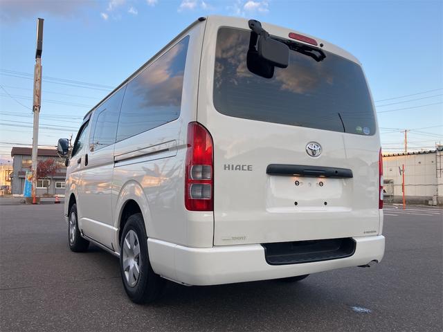 ハイエースバン ＤＸ　４ＷＤ　ドライブレコーダー　ＥＴＣ　ＴＶ　レーンアシスト　衝突被害軽減システム　スライドドア　オートマチックハイビーム　ＡＴ　ＣＤ　ミュージックプレイヤー接続可　Ｂｌｕｅｔｏｏｔｈ　ＡＢＳ　ＥＳＣ（20枚目）