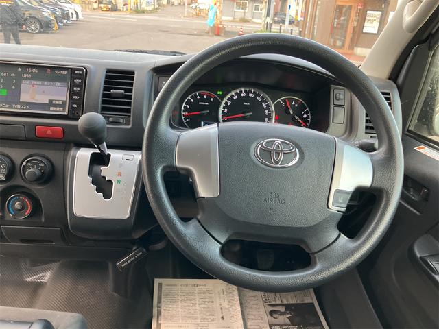 ハイエースバン ＤＸ　４ＷＤ　ドライブレコーダー　ＥＴＣ　ＴＶ　レーンアシスト　衝突被害軽減システム　スライドドア　オートマチックハイビーム　ＡＴ　ＣＤ　ミュージックプレイヤー接続可　Ｂｌｕｅｔｏｏｔｈ　ＡＢＳ　ＥＳＣ（37枚目）