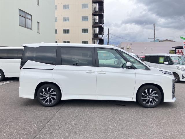 ヴォクシー S-Z ドライブレコーダー ナビ TV クリアランスソナー オートクルーズコントロール レーンアシスト 衝突被害軽減システム 両側電動スライドドア オートマチックハイビーム LEDヘッドランプ スマートキー(17枚目)