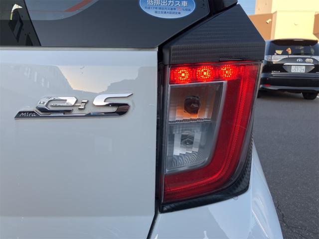 ミライース Ｌ　ＳＡＩＩＩ　４ＷＤ　クリアランスソナー　衝突被害軽減システム　オートマチックハイビーム　アイドリングストップ　ＣＶＴ　ＥＳＣ　ＣＤ　ミュージックプレイヤー接続可　アルミホイール　スタッドレスタイヤ付き（14枚目）