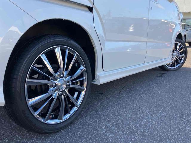 Ｎ－ＢＯＸカスタム Ｇ・Ａパッケージ　４ＷＤ　両側スライド・片側電動　ナビ　ＴＶ　衝突被害軽減システム　ＨＩＤ　スマートキー　アイドリングストップ　ベンチシート　ＣＶＴ　盗難防止システム　ＡＢＳ　ＥＳＣ　アルミホイール　エアコン（10枚目）