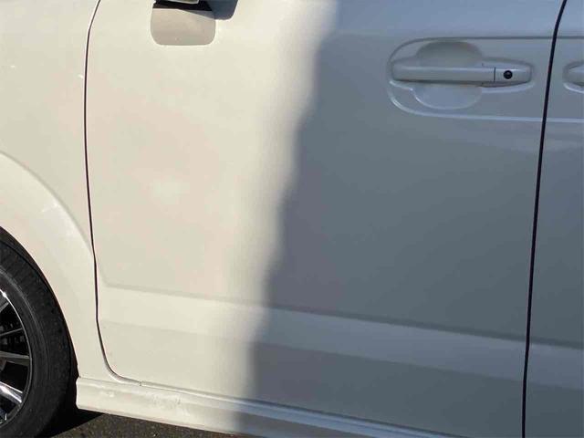 Ｎ－ＢＯＸカスタム Ｇ・Ａパッケージ　４ＷＤ　両側スライド・片側電動　ナビ　ＴＶ　衝突被害軽減システム　ＨＩＤ　スマートキー　アイドリングストップ　ベンチシート　ＣＶＴ　盗難防止システム　ＡＢＳ　ＥＳＣ　アルミホイール　エアコン（44枚目）