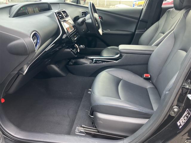 プリウス Ｓツーリングセレクション　４ＷＤ　ＥＴＣ　バックカメラ　ナビ　ＴＶ　アルミホイール　モデリスタエアロ　ＬＥＤヘッドランプ　ＣＶＴ　シートヒーター　スマートキー　盗難防止システム　　ＡＢＳ　ＥＳＣ　エアコン　パワーステアリング（10枚目）