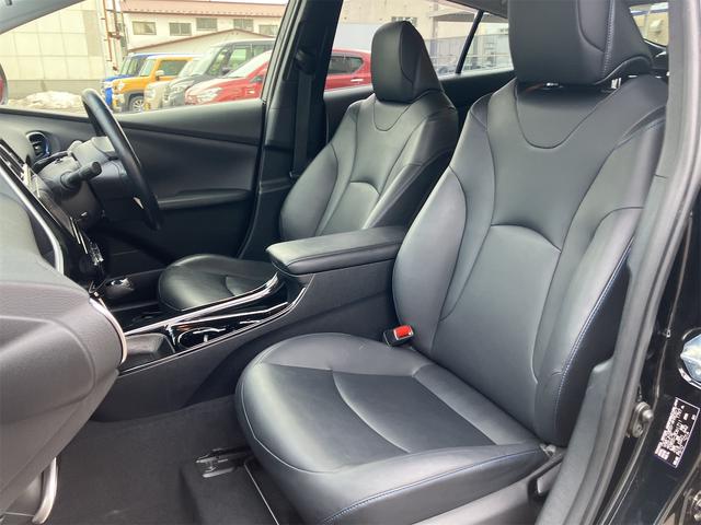 プリウス Ｓツーリングセレクション　４ＷＤ　ＥＴＣ　バックカメラ　ナビ　ＴＶ　アルミホイール　モデリスタエアロ　ＬＥＤヘッドランプ　ＣＶＴ　シートヒーター　スマートキー　盗難防止システム　　ＡＢＳ　ＥＳＣ　エアコン　パワーステアリング（12枚目）