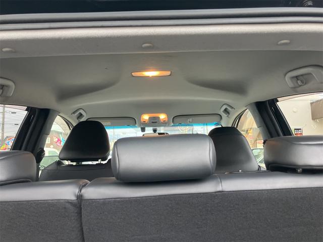 プリウス Ｓツーリングセレクション　４ＷＤ　ＥＴＣ　バックカメラ　ナビ　ＴＶ　アルミホイール　モデリスタエアロ　ＬＥＤヘッドランプ　ＣＶＴ　シートヒーター　スマートキー　盗難防止システム　　ＡＢＳ　ＥＳＣ　エアコン　パワーステアリング（21枚目）