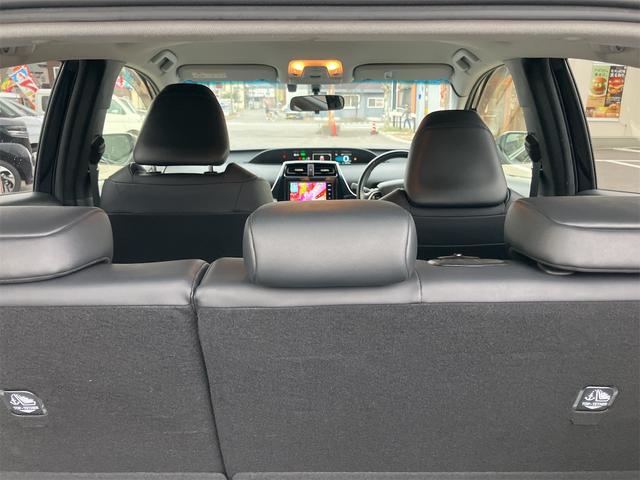 プリウス Ｓツーリングセレクション　４ＷＤ　ＥＴＣ　バックカメラ　ナビ　ＴＶ　アルミホイール　モデリスタエアロ　ＬＥＤヘッドランプ　ＣＶＴ　シートヒーター　スマートキー　盗難防止システム　　ＡＢＳ　ＥＳＣ　エアコン　パワーステアリング（22枚目）