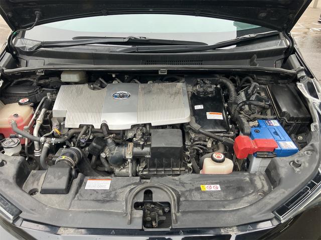 プリウス Ｓツーリングセレクション　４ＷＤ　ＥＴＣ　バックカメラ　ナビ　ＴＶ　アルミホイール　モデリスタエアロ　ＬＥＤヘッドランプ　ＣＶＴ　シートヒーター　スマートキー　盗難防止システム　　ＡＢＳ　ＥＳＣ　エアコン　パワーステアリング（43枚目）