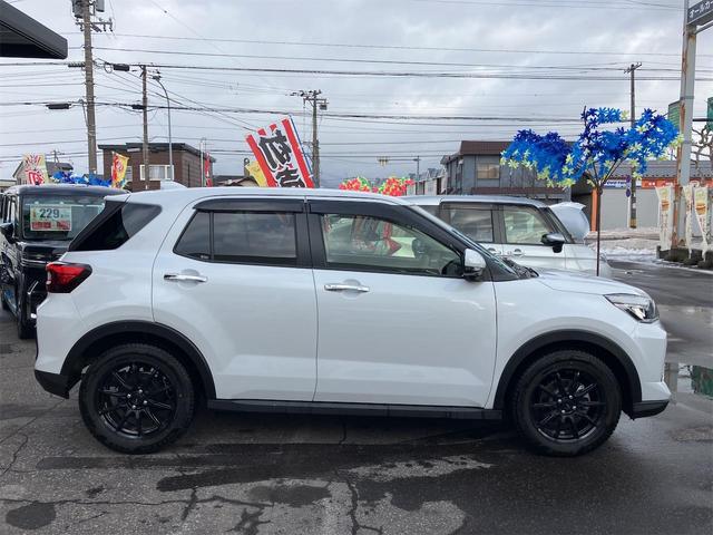 ライズ Ｚ　４ＷＤ　全周囲カメラ　クリアランスソナー　オートクルーズコントロール　レーンアシスト　衝突被害軽減システム　ナビ　ＴＶ　ＬＥＤヘッドランプ　アルミホイール　スマートキー　エンジンスターター（4枚目）