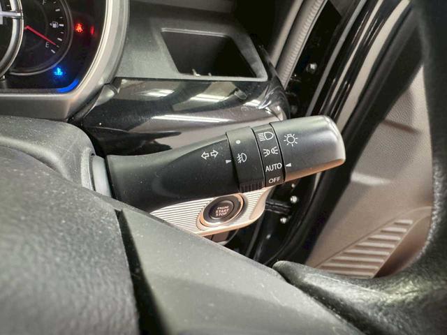 スペーシアカスタム ハイブリッドGS 4WD フルセグナビ バックカメラ エンジンスターター ドライブレコーダー 片側電動スライドドア プッシュスタート キーレス 衝突軽減ブレーキ 横滑防止 純正ホイール シートヒーター(17枚目)