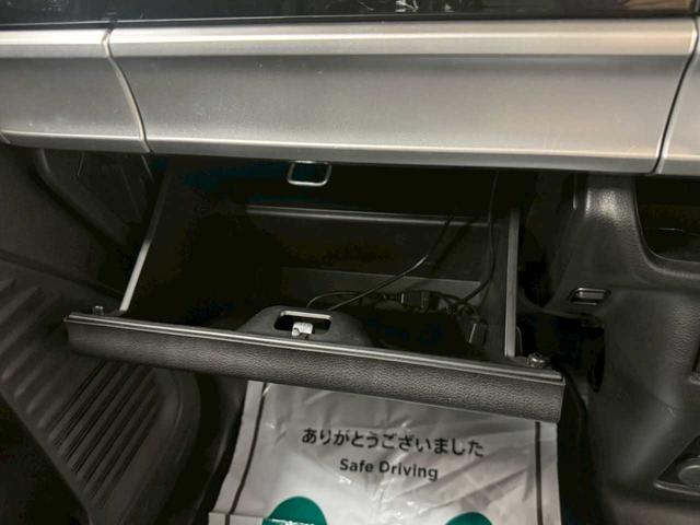 スペーシアカスタム ハイブリッドGS 4WD フルセグナビ バックカメラ エンジンスターター ドライブレコーダー 片側電動スライドドア プッシュスタート キーレス 衝突軽減ブレーキ 横滑防止 純正ホイール シートヒーター(36枚目)