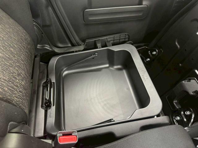 スペーシアカスタム ハイブリッドGS 4WD フルセグナビ バックカメラ エンジンスターター ドライブレコーダー 片側電動スライドドア プッシュスタート キーレス 衝突軽減ブレーキ 横滑防止 純正ホイール シートヒーター(37枚目)