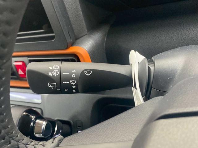 タント ファンクロスターボ　４ＷＤ　衝突軽減　コーナリングセンサー　横滑防止　アイドリングストップ　クルーズコントロール　ＥＴＣ　リア両側電動スライドドア（19枚目）