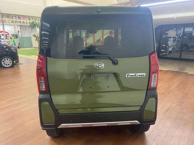 タント ファンクロスターボ　４ＷＤ　衝突軽減　コーナリングセンサー　横滑防止　アイドリングストップ　クルーズコントロール　ＥＴＣ　リア両側電動スライドドア（59枚目）
