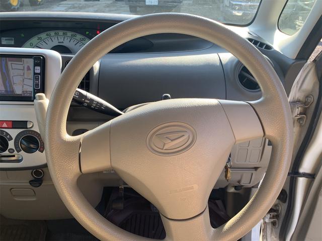 タント Ｌ　４ＷＤ　スライドドア　ナビ　キーレスエントリー　電動格納ミラー　ベンチシート　ＡＴ　盗難防止システム　ＣＤ　衝突安全ボディ　エアコン　パワーステアリング　パワーウィンドウ（2枚目）