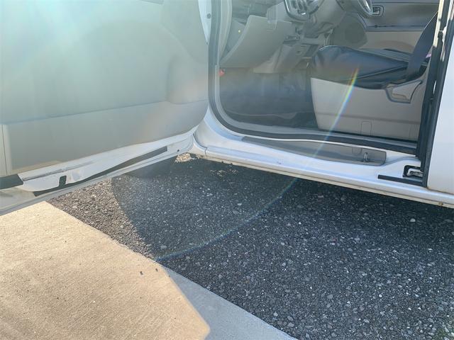 タント Ｌ　４ＷＤ　スライドドア　ナビ　キーレスエントリー　電動格納ミラー　ベンチシート　ＡＴ　盗難防止システム　ＣＤ　衝突安全ボディ　エアコン　パワーステアリング　パワーウィンドウ（32枚目）