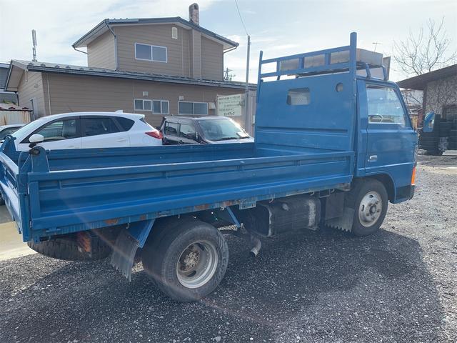 タイタントラック ダンプ　ＭＴ　後輪ダブル（7枚目）