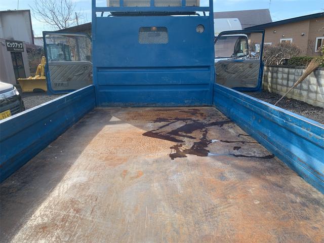 タイタントラック ダンプ　ＭＴ　後輪ダブル（22枚目）