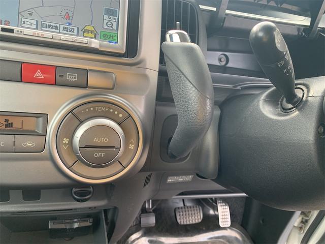 タント カスタムX 4WD ETC スライドドア ナビ TV HID スマートキー 電動格納ミラー ベンチシート AT 盗難防止システム ABS CD アルミホイール 衝突安全ボディ エアコン パワーステアリング(7枚目)