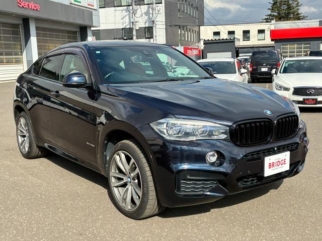 Ｘ６ ｘＤｒｉｖｅ　３５ｉ　Ｍスポーツ　３０００ガソリンターボ　４ＷＤ　エクスクルーシブナッパレザーシート　前後４席シートヒーター　レザーフィニッシュダッシュボード　純正２０アルミ　ナビバックカメラ　パワーバックドア　スマートキースペア（8枚目）