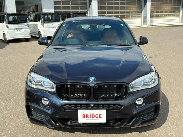 Ｘ６ ｘＤｒｉｖｅ　３５ｉ　Ｍスポーツ　３０００ガソリンターボ　４ＷＤ　エクスクルーシブナッパレザーシート　前後４席シートヒーター　レザーフィニッシュダッシュボード　純正２０アルミ　ナビバックカメラ　パワーバックドア　スマートキースペア（9枚目）