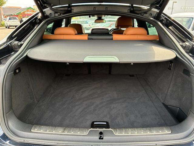Ｘ６ ｘＤｒｉｖｅ　３５ｉ　Ｍスポーツ　３０００ガソリンターボ　４ＷＤ　エクスクルーシブナッパレザーシート　前後４席シートヒーター　レザーフィニッシュダッシュボード　純正２０アルミ　ナビバックカメラ　パワーバックドア　スマートキースペア（19枚目）