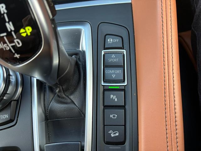 Ｘ６ ｘＤｒｉｖｅ　３５ｉ　Ｍスポーツ　３０００ガソリンターボ　４ＷＤ　エクスクルーシブナッパレザーシート　前後４席シートヒーター　レザーフィニッシュダッシュボード　純正２０アルミ　ナビバックカメラ　パワーバックドア　スマートキースペア（33枚目）