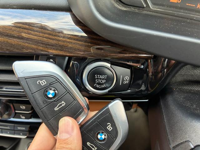 Ｘ６ ｘＤｒｉｖｅ　３５ｉ　Ｍスポーツ　３０００ガソリンターボ　４ＷＤ　エクスクルーシブナッパレザーシート　前後４席シートヒーター　レザーフィニッシュダッシュボード　純正２０アルミ　ナビバックカメラ　パワーバックドア　スマートキースペア（35枚目）