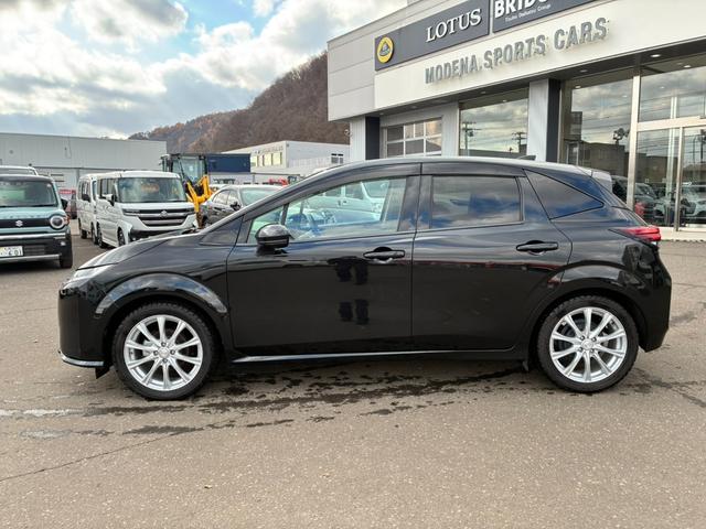 オーラ Ｇ　ＦＯＵＲ　１．２ガソリン　４ＷＤ　純正ナビＴＶ　アラウンドビューモニター　ＢＯＺＥサウンド　レザーコンビシート　シートヒーター　プロパイロットクルコン　ＥＴＣ　ドラレコ　スマートキー（3枚目）