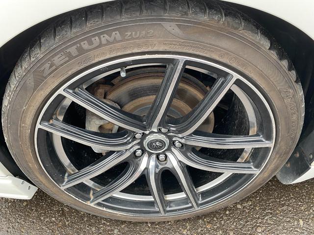 フーガ ３７０ＧＴ　ＦＯＵＲ　４ＷＤ／社外スポイラー／社外２０インチアルミホイール／ハーフレザーシート／ローダウン／純正ナビゲーション／バックモニター／ＥＴＣ／パワーオットマン／（42枚目）